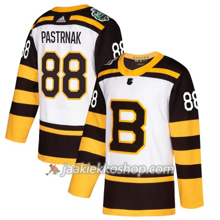 Miehille NHL Boston Bruins Pelipaita David Pastrnak 88 2019 Winter Classic Adidas Valkoinen Authentic